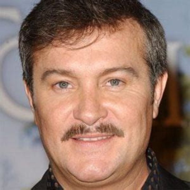 Arturo Peniche Net Worth