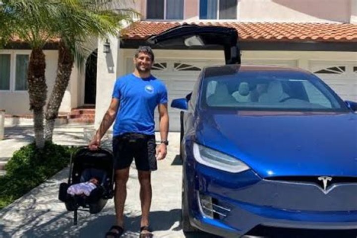 Beneil Dariush Net Worth