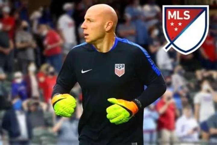 Brad Guzan Net Worth