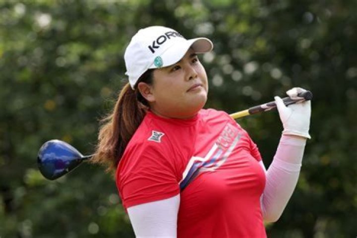 Discover The Most Stunning Female Golfers Of History
