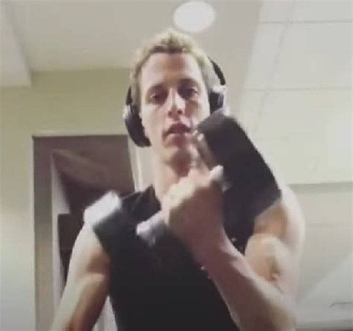 How Tall Is Tony Hinchcliffe
