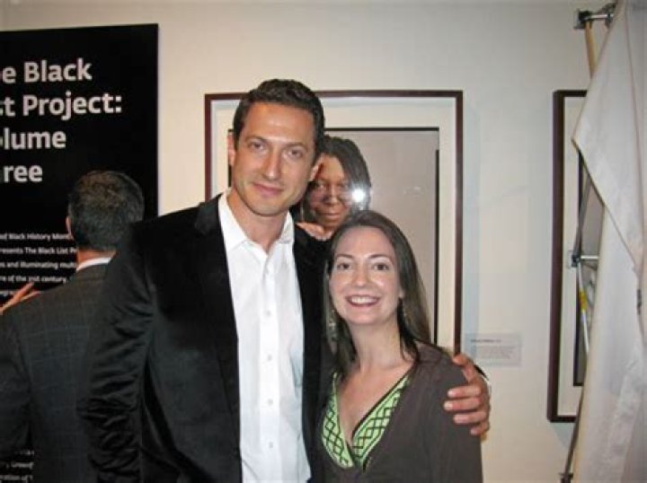 Unraveling Sasha Roiz's Enduring Relationship