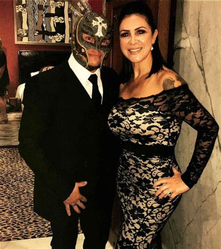 Who Is Rey Mysterio's Wife?